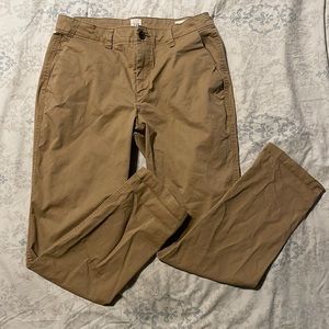GAP Women’s Sz 6 GIRLFRIEND FIT KHAKIS